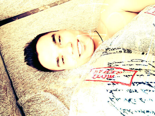  --,   Max, 33 ,   ,   , c 