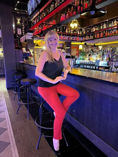  ,   Elena, 51 ,     , c 