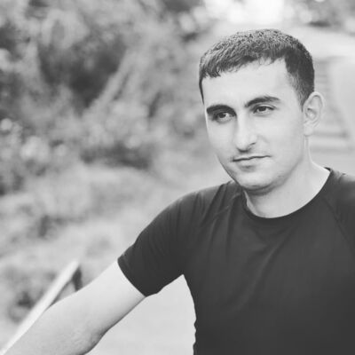  ,   Artur, 30 ,   ,   
