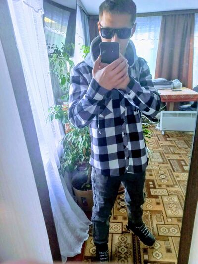  ,   Anton, 25 ,   ,   