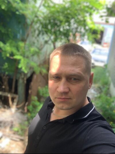  --,   Nik, 38 ,   ,   