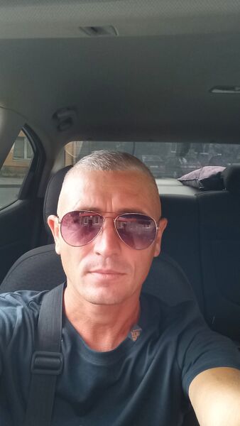  ,   Artem, 36 ,   ,   