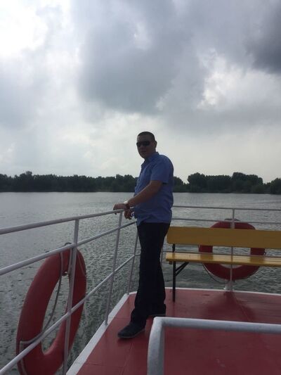  ,   Maks, 39 ,     , c 