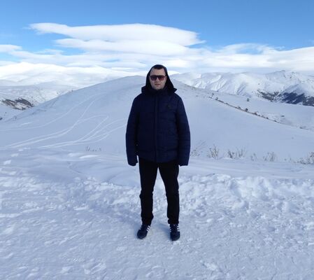  ,   Hovo, 38 ,   ,   