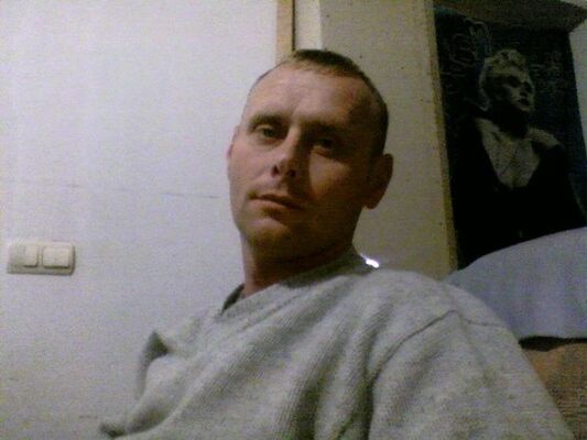  ,   Harhi, 33 ,   , 