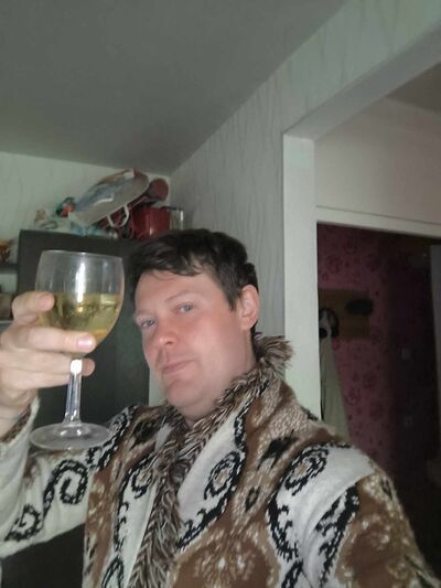  ,   Dmitri, 39 ,   ,   