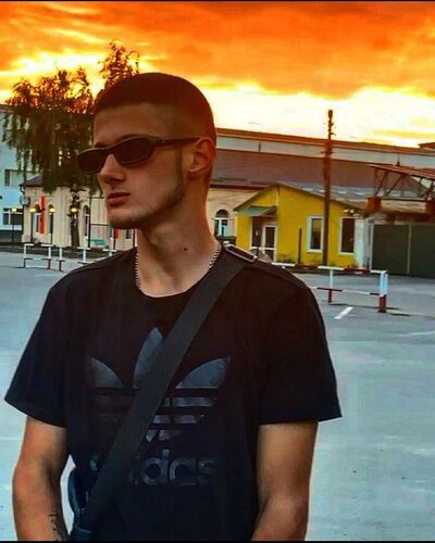  ,   Vitalik, 19 ,   ,   