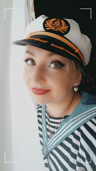  ,   Tati, 36 ,  