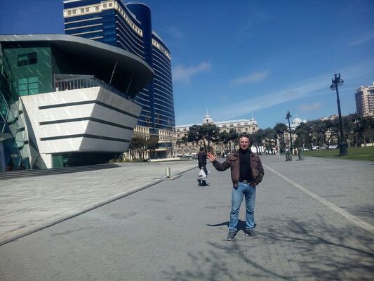  ,   Alex, 46 ,   , 