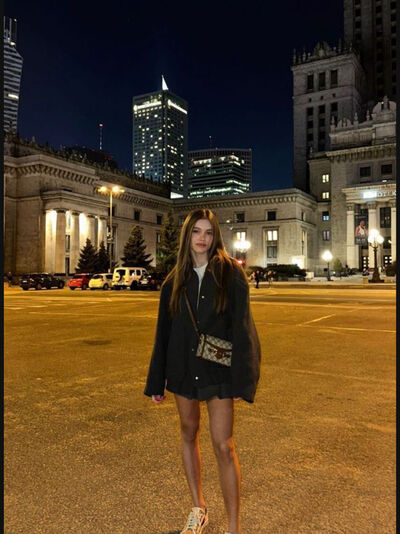  ,   Rianna, 25 ,     , c 