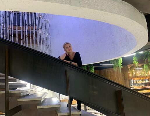  ,   Marina, 52 ,     , c 