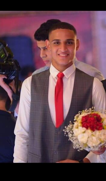  ,   Adel, 24 ,   ,   