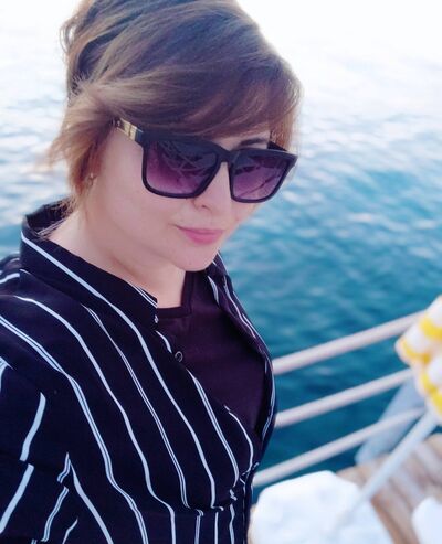  ,   Victoria, 31 ,   ,   