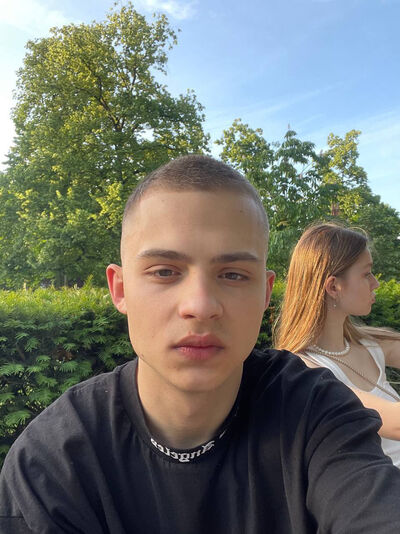  Frankfurt am Main,   , 20 ,   ,   