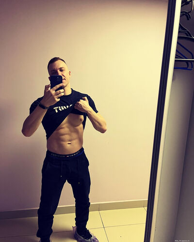  ,   Alex, 38 ,   ,   , c , 
