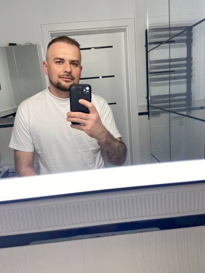  ,   Alex, 30 ,   ,   