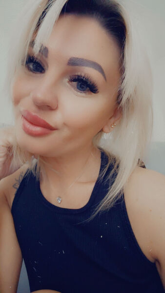  --,   Elena, 39 ,   ,   