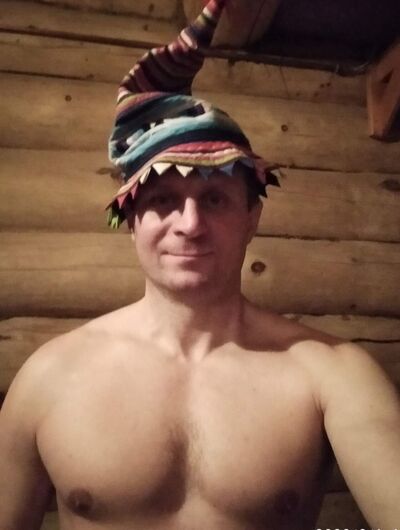  ,   Gena, 41 ,     