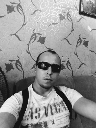  ,   Vladimir, 32 ,   ,   