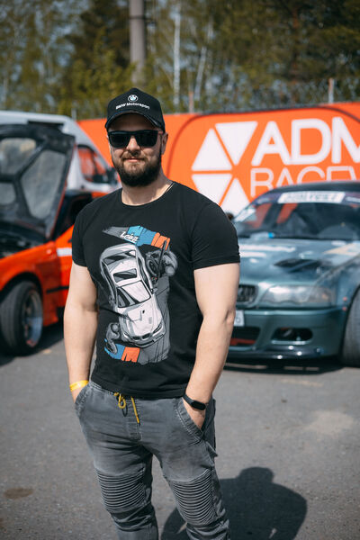  ,   Ruslan, 37 ,   ,   