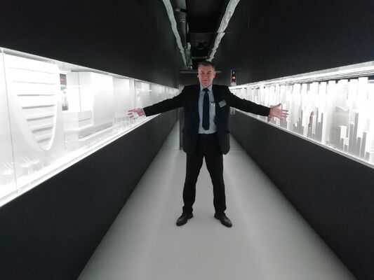  ,   Oleg, 54 ,     , c 