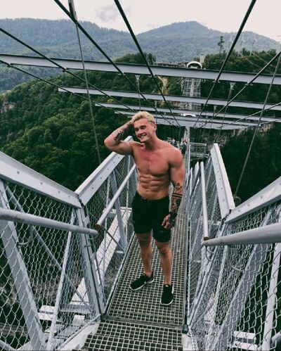  ,   Alexander, 29 ,   ,   