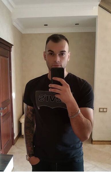  ,   Anton, 28 ,   ,   