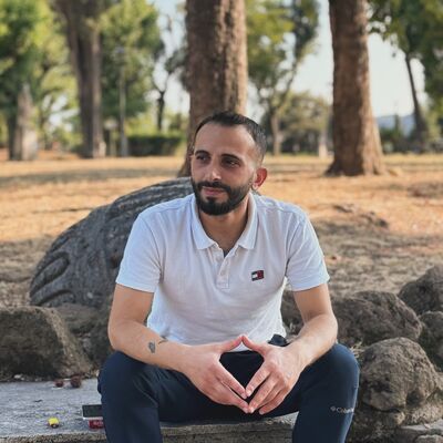  Tivoli,   Mustafa, 31 ,   ,   