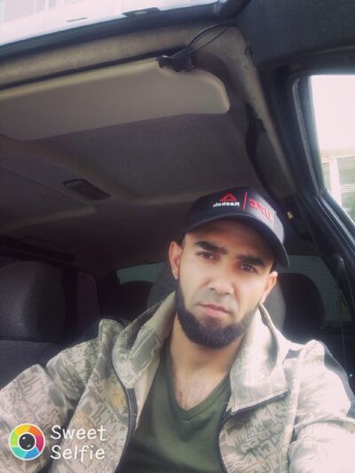  ,   Adam, 34 ,   , 