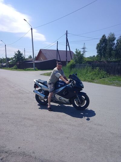  ,   Dmitry, 44 ,   c 