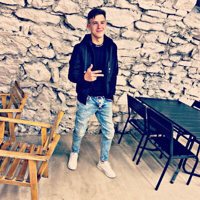  ,   Sergiu, 23 ,   ,   , c , 