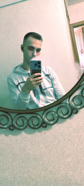  ,   Maxim, 21 ,   ,   