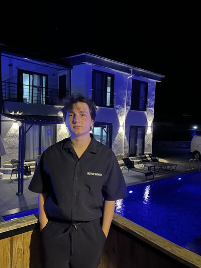   ,   Mehmet, 20 ,   ,   