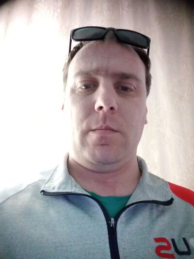  ,   Oleg, 40 ,   ,   