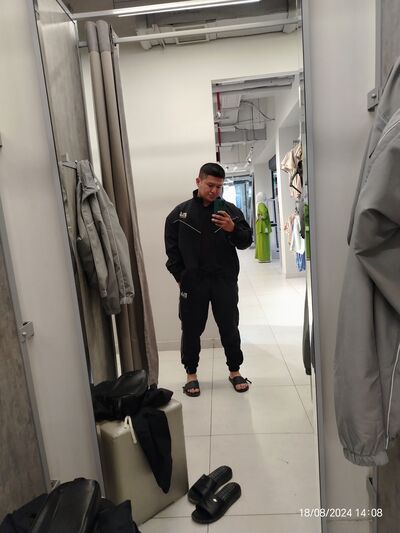  ,   Aahmedov, 25 ,   ,   