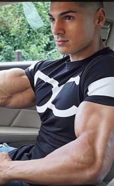  Acala del Rio,   , 33 ,   ,   