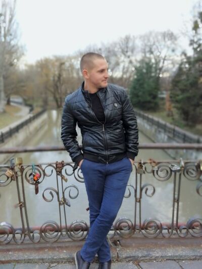  ,   Aleks, 48 ,  