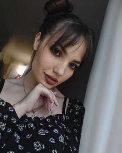  ,   Kristina, 25 ,  
