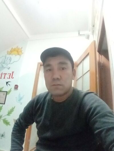  ,   Erlan, 38 ,  