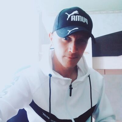  ,   Konstantin, 41 ,   c 