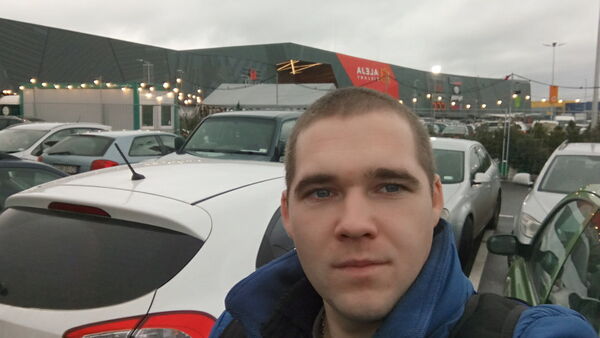 Swiebodzice,   Vitalii, 37 ,   