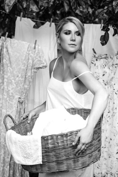  ,   Karina, 40 ,   ,   