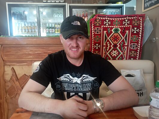  ,   Mladen, 31 ,   ,   