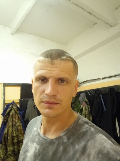  ,   Artem, 33 ,   ,   
