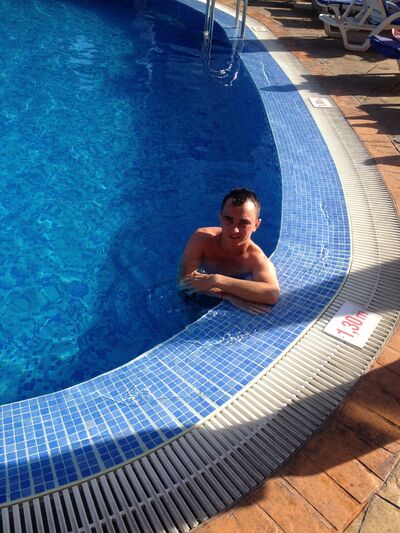  ,   Anton, 35 ,     , c , 