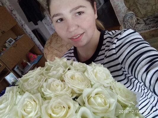  ,   Marina, 25 ,   ,   , c 