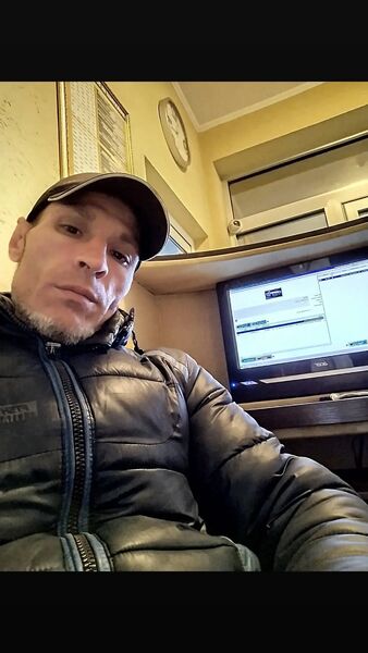  ,   Ivan, 40 ,   c 