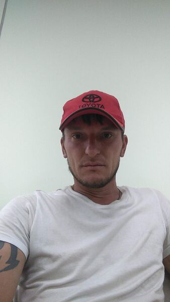  ,   Leonid, 39 ,   ,   