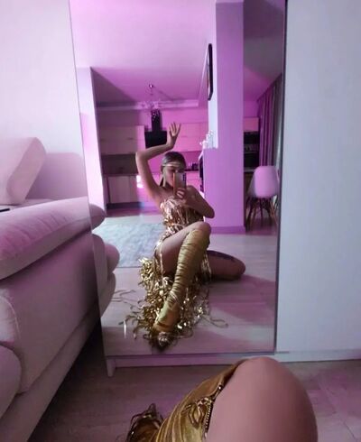  -,   Nareiko Lena, 32 ,   ,   