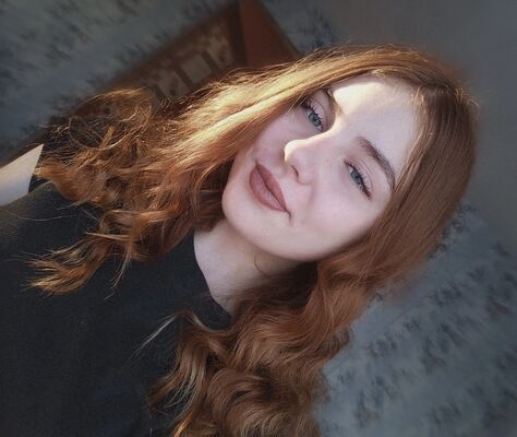  ,   Alexandra, 21 ,  